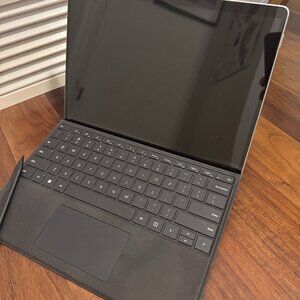 Surface Pro 8